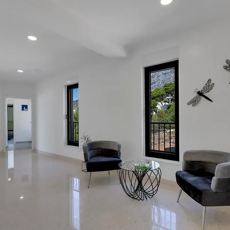 Ferienhaus Mit Privatpool Fur 7 Personen Ca 417 Qm In Puharici Bei Makarska, Dalmatien Mitteldalmatien *